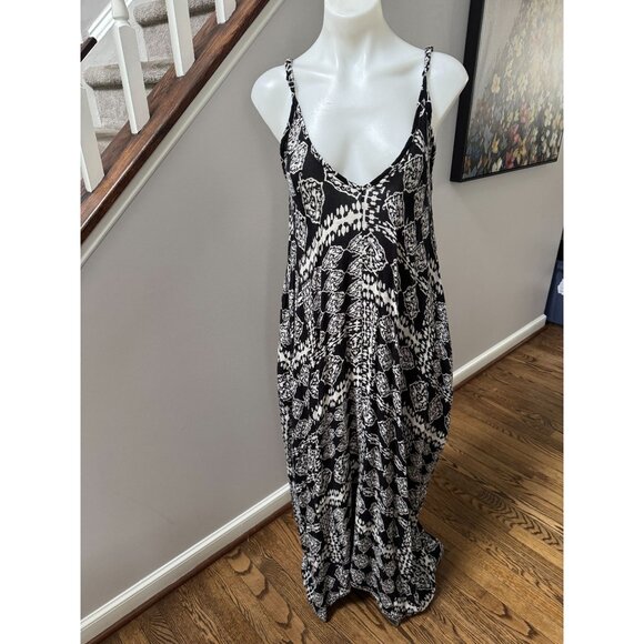 NWOT ELAN Women's Medium Maxi Dress with Spaghetti Straps - Picture 1 of 3
